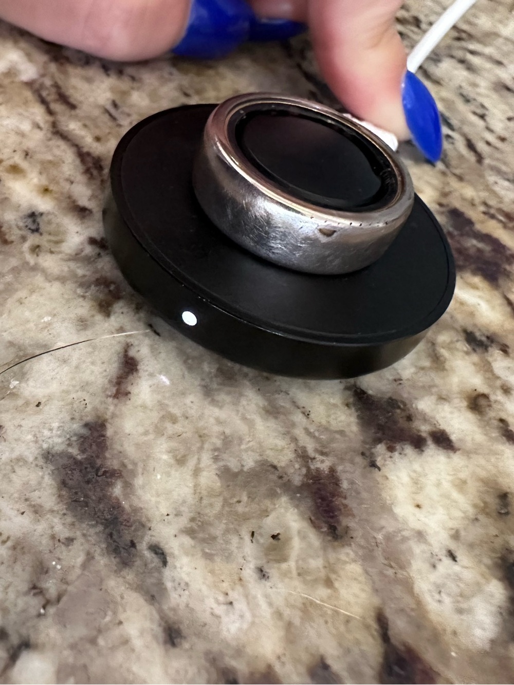 Oura Ring Charging Dock with Gold and Black Accent